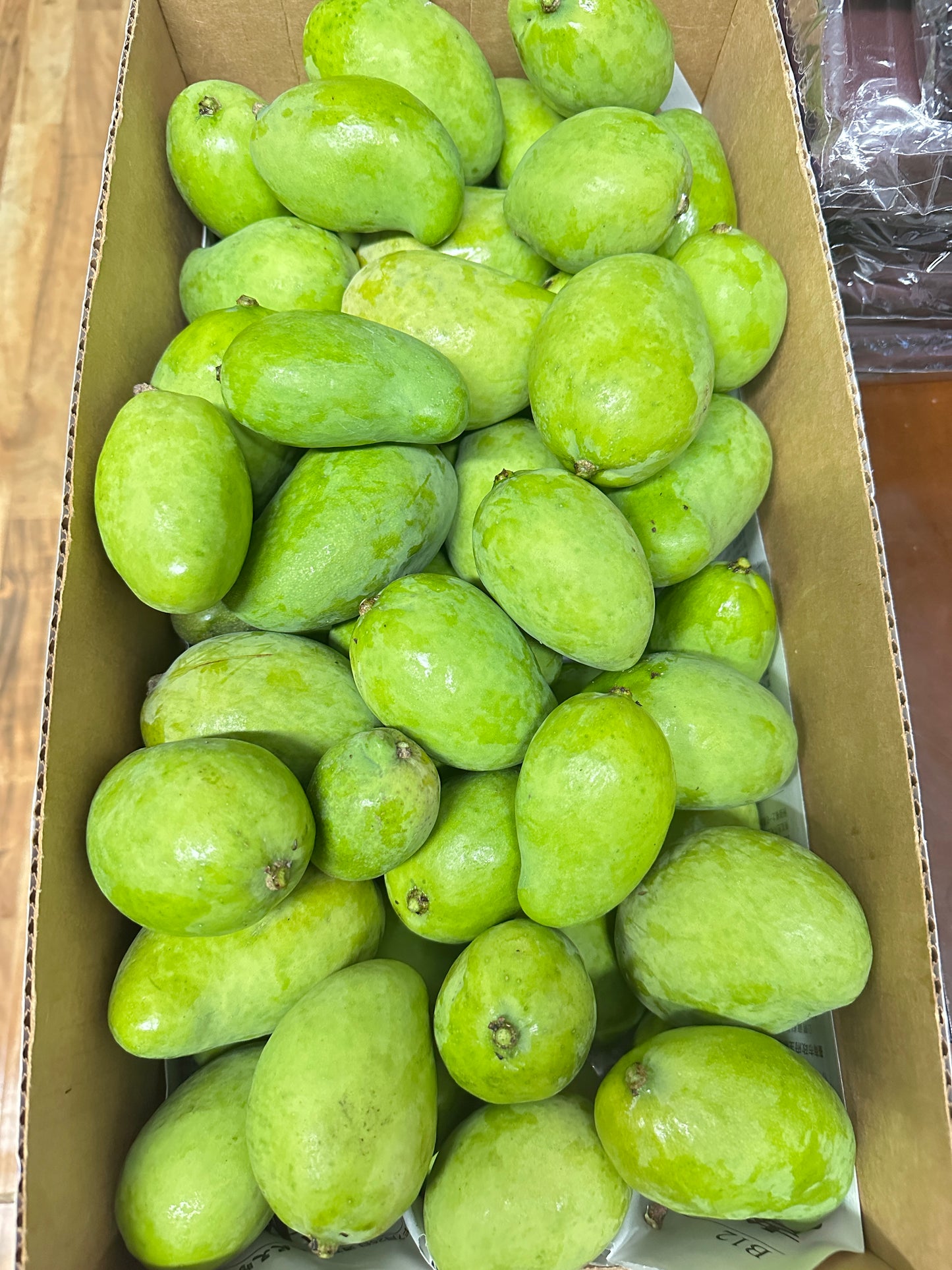 Fresh Mango သရက်သီးစိမ်း 1LB