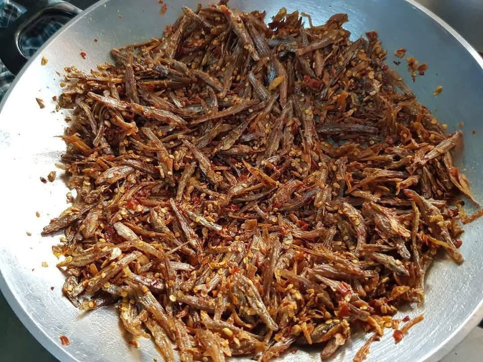 PKY ပန်းခရေ ငါးနီတူကြော် 160g