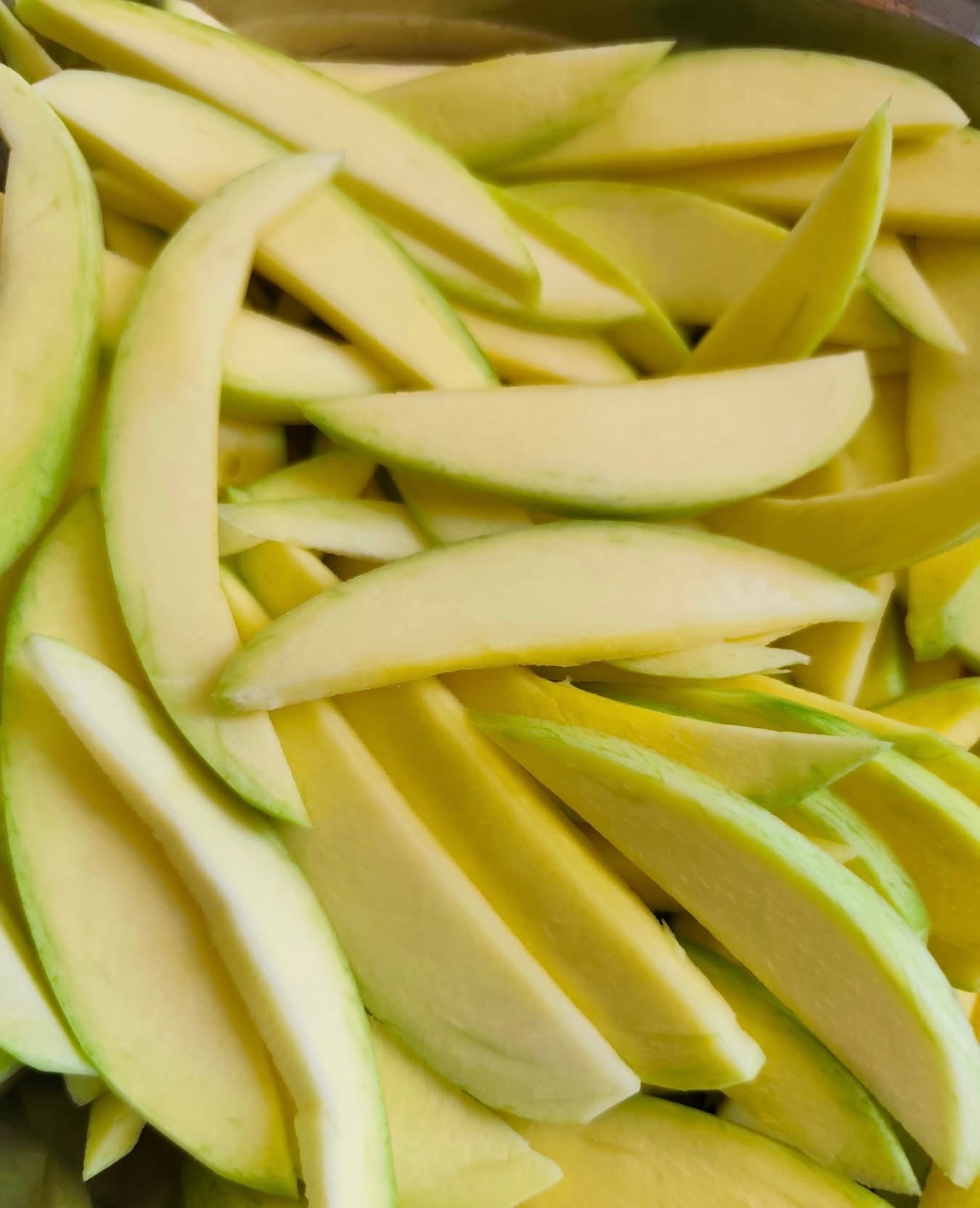Fresh Mango သရက်သီးစိမ်း 1LB