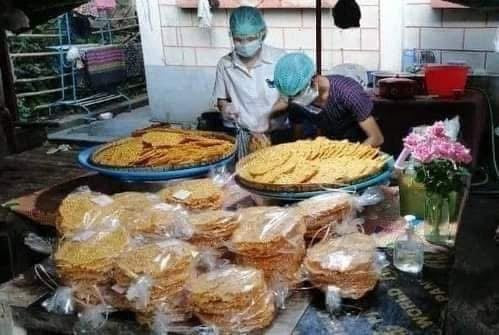 OT ဥသာ ပဲကပ်ကြော် 450g
