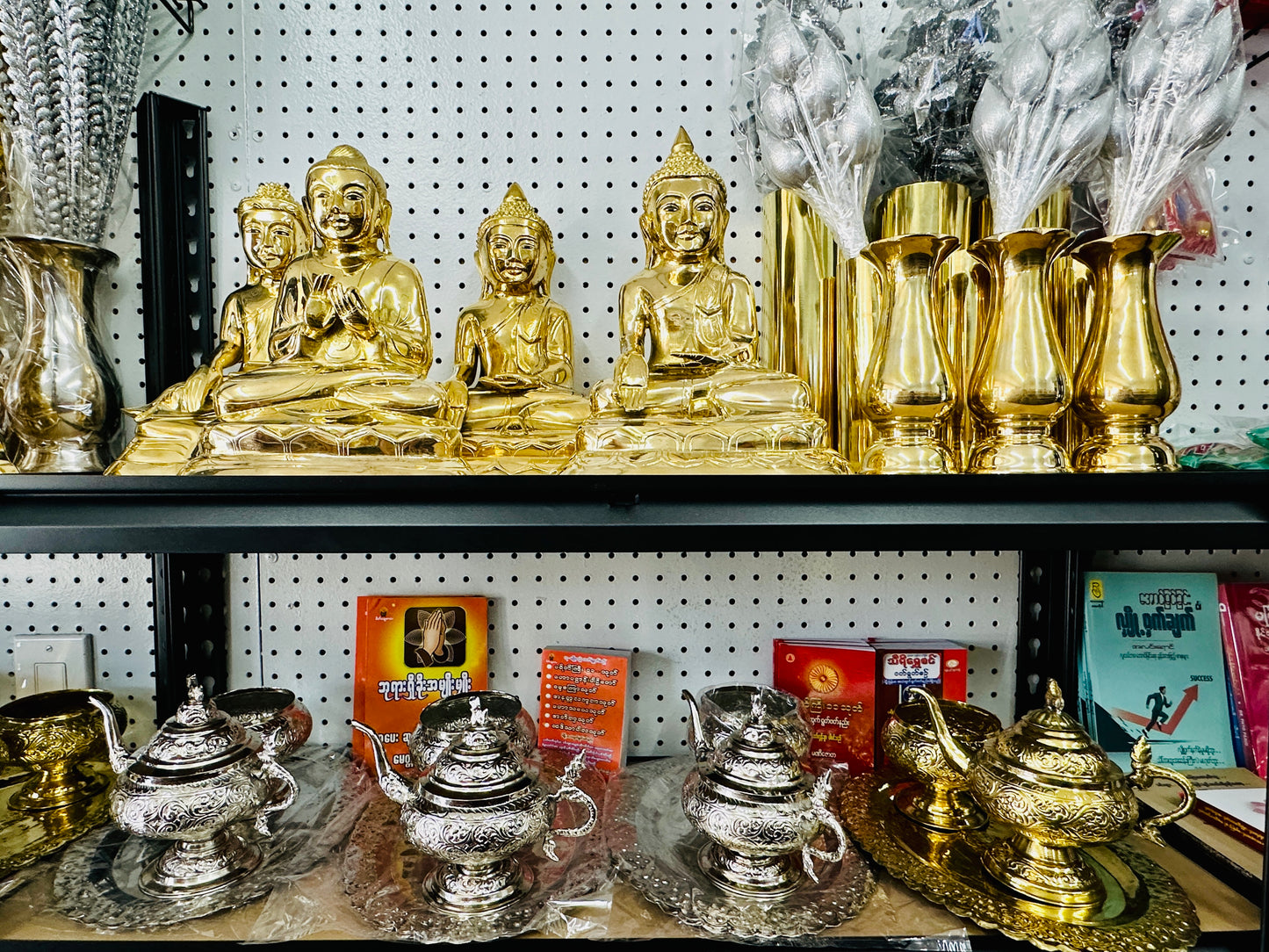 BD လာဘမုနိ ကြေးဘုရား ဉာဏ်တော် ၁၂ လက်မ