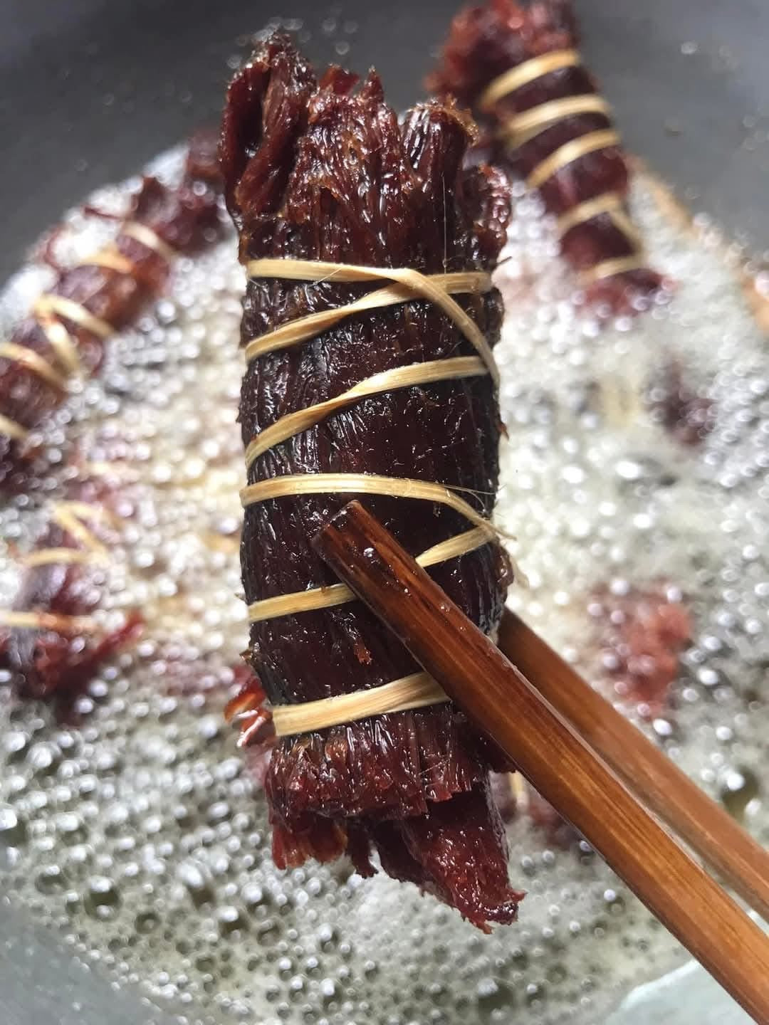 Made In Mandalay ဆိတ်နှီးစည်းကြော်