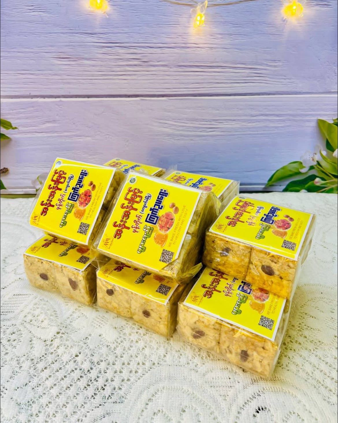 AAM အုန်းအုန်းမြင့် ပျားရည်ကြက်ဥမရွေး 4ခု