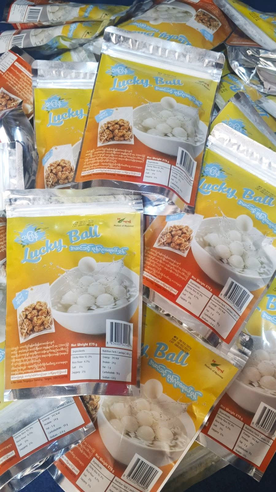 Lucky Ball အဆင်သင့် မုန့်လုံးရေပေါ်မှုန့် 275g