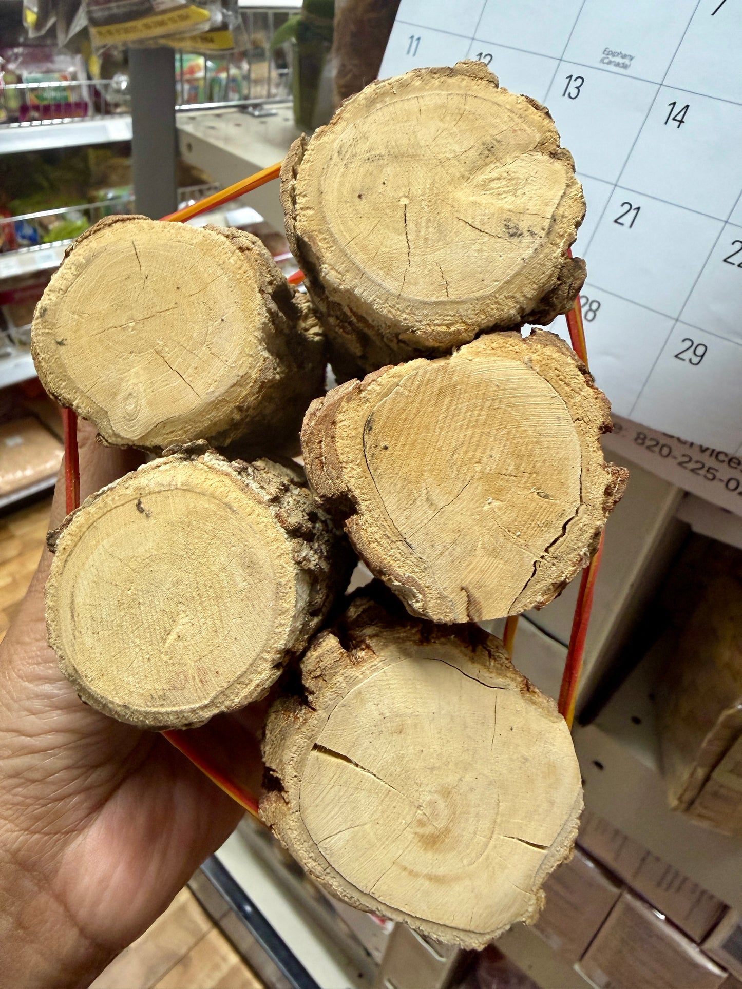 ရှင်မတောင် သနပ်ခါးတုံး