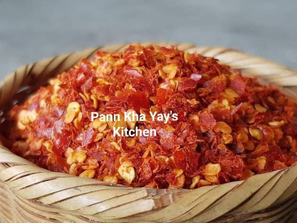 PKY ပန်းခရေ ကယန်းငရုတ်သီးခွဲကြမ်း 220g