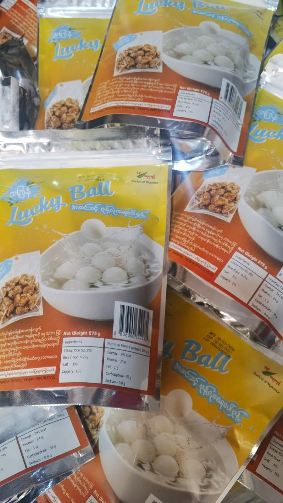 Lucky Ball အဆင်သင့် မုန့်လုံးရေပေါ်မှုန့် 275g