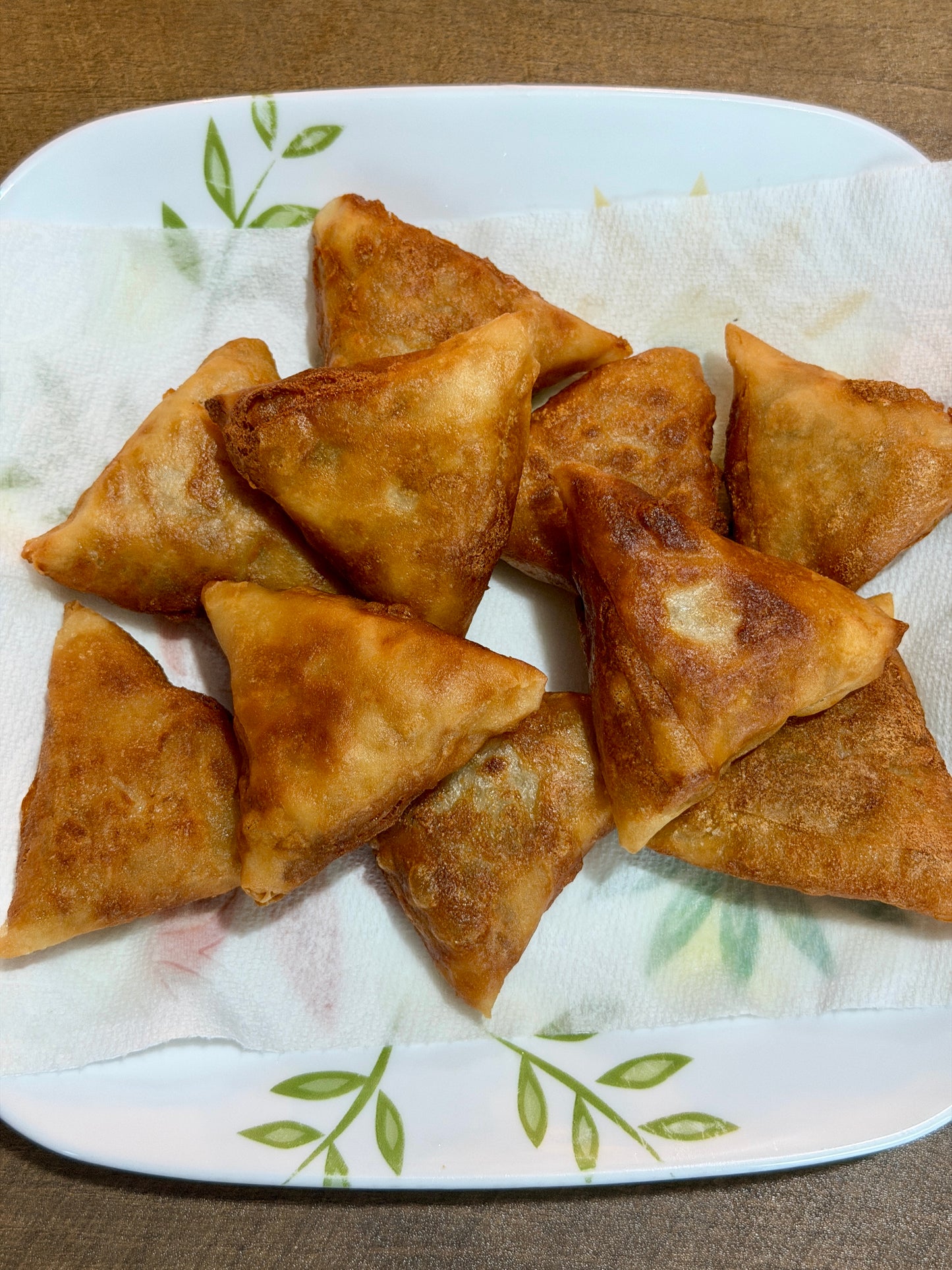 LA ဆမူဆာ ၁၀ခု ပါ ၅ထုတ်