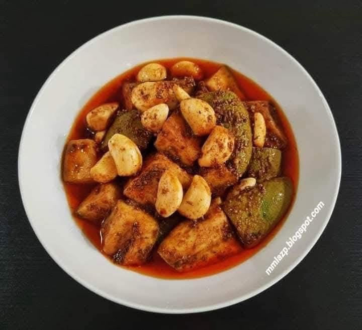 TZM သူဇာမြိုင် သရက်သီးသနပ် (အစိမ်း) 320g