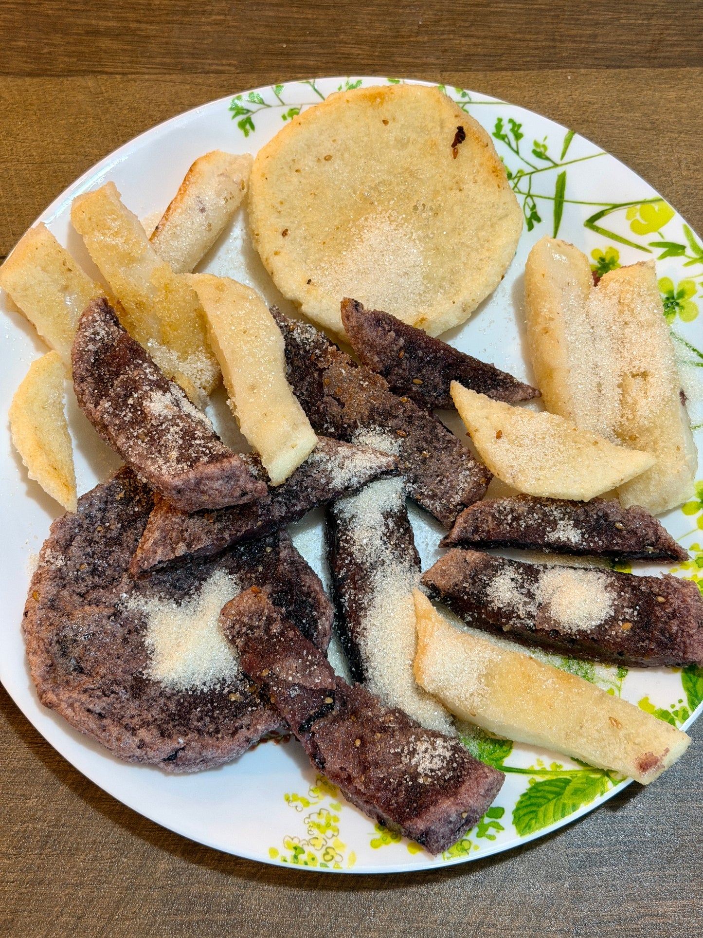 LA ခေါပုတ်