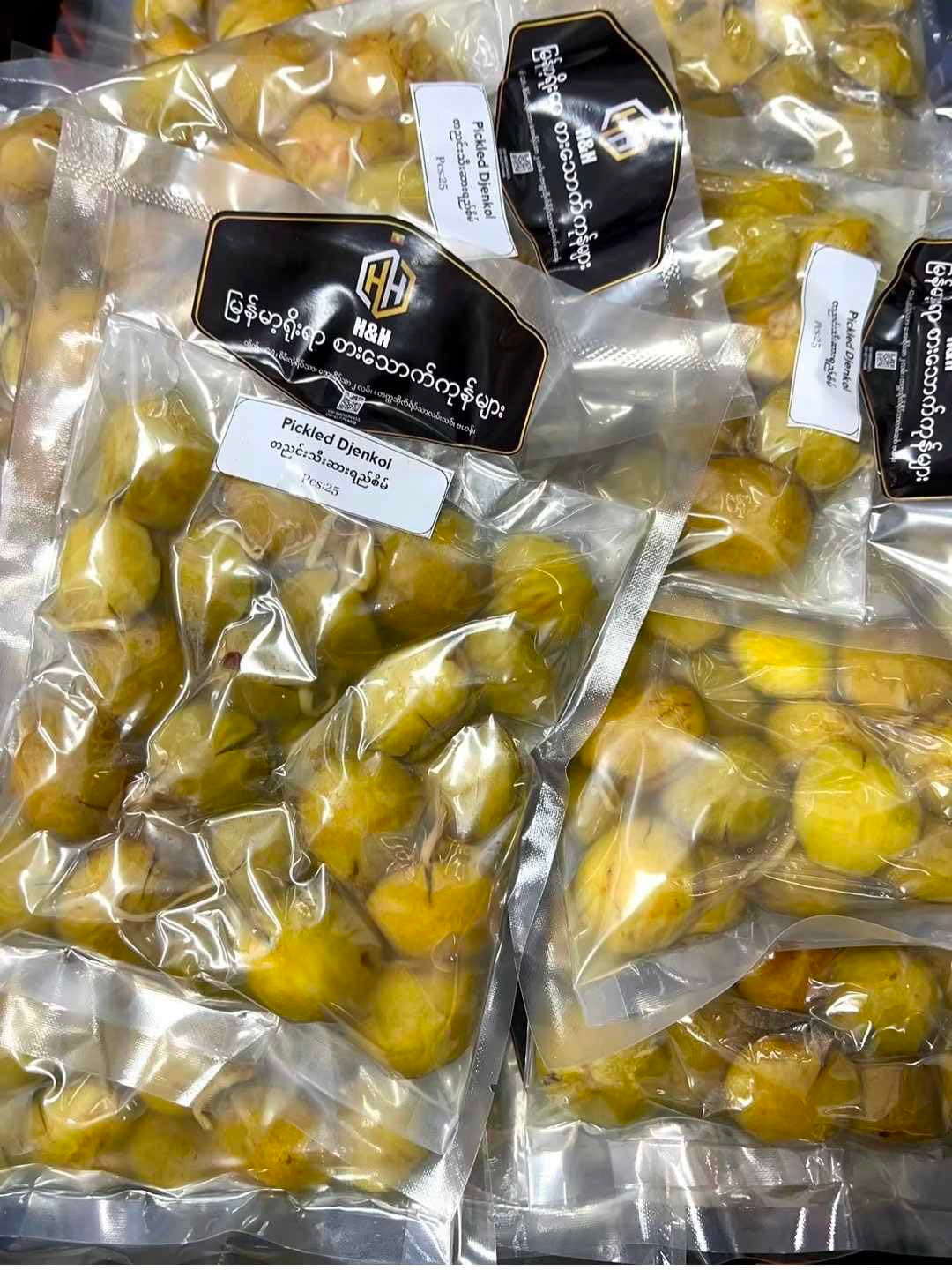HH ဒညင်းသီးဆားရည်စိမ် (25 Pcs)360g