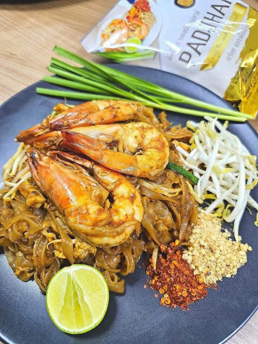 Pad-Thai (ခေါက်ဆွဲပါပီးအသင့်စား)